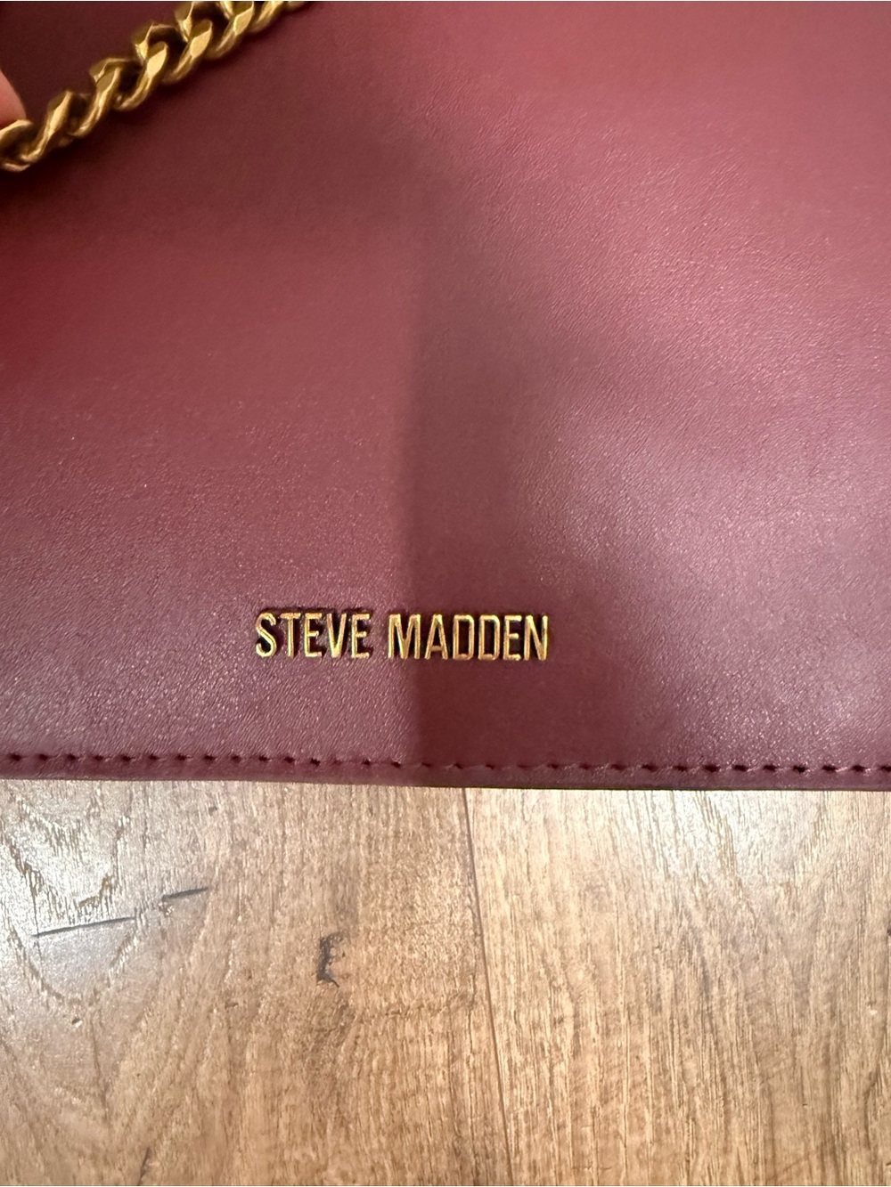 Steve Madden Wine Satchel with Gold Chain Detail - Picture 3 of 3